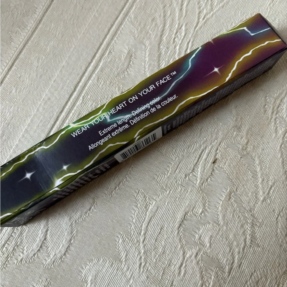 Half Magic Eyelectric Lengthening Tubing Mascara in Violet Acts Purple BNIB